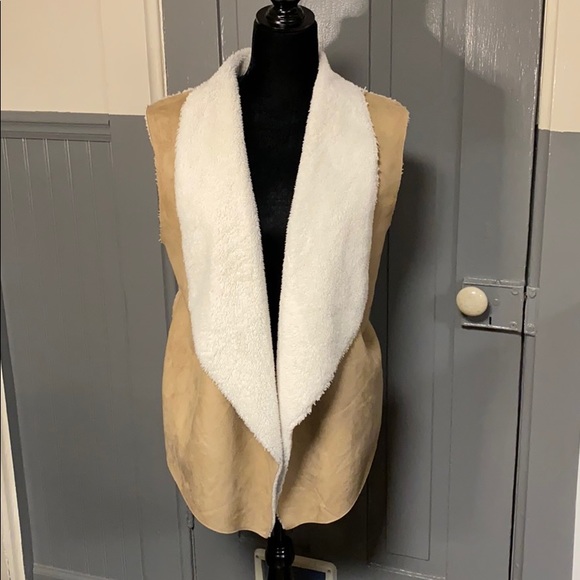 GAP Jackets & Blazers - Gap Tan Faux Suede & White Fur Drape Front Vest